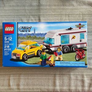 Lego City 4435 Car and Caravan